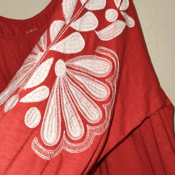 Pretty Talbots Top - Picture 2 of 11